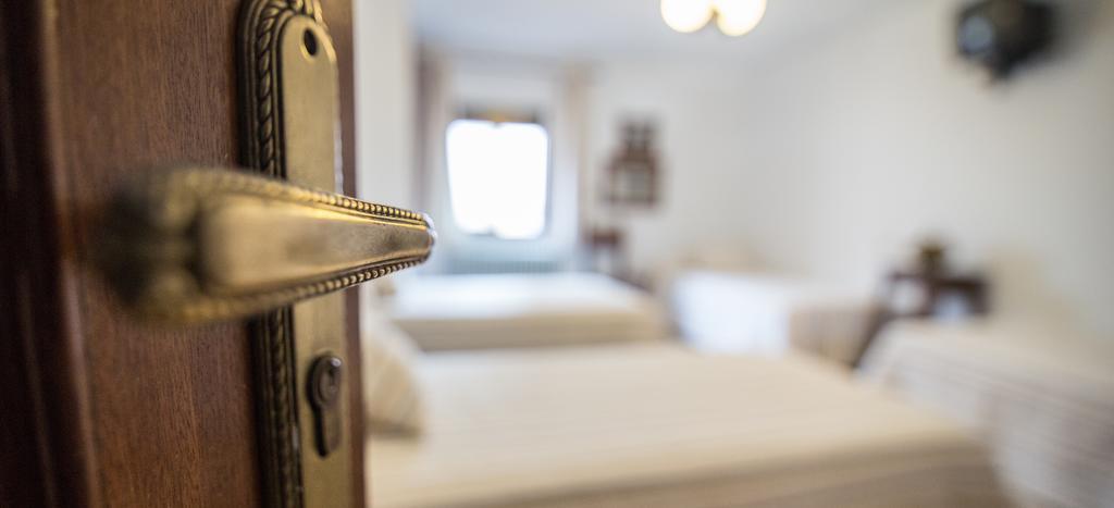Hostal Alba Taruta Guadalupe  Chambre photo
